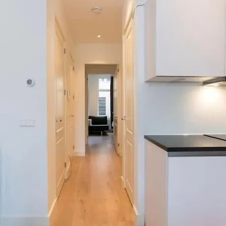снеск Q,r-с0de First -,-bright Central 2bedr Appartement